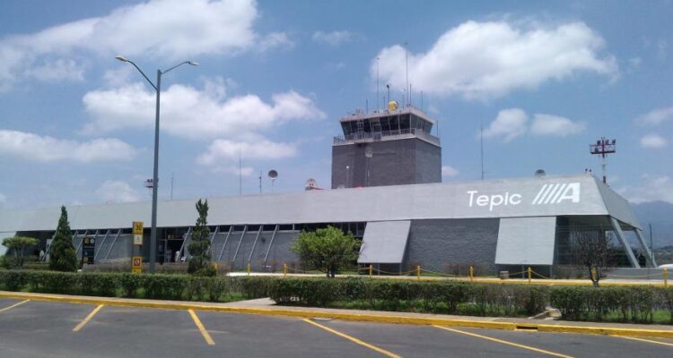 Gobierno crea Grupo Aeroportuario Turístico Mexicano para Tepic