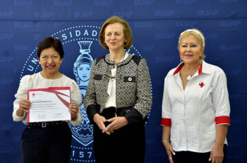 Rectora de la BUAP entrega donativos de la comunidad universitaria a la Cruz Roja Mexicana